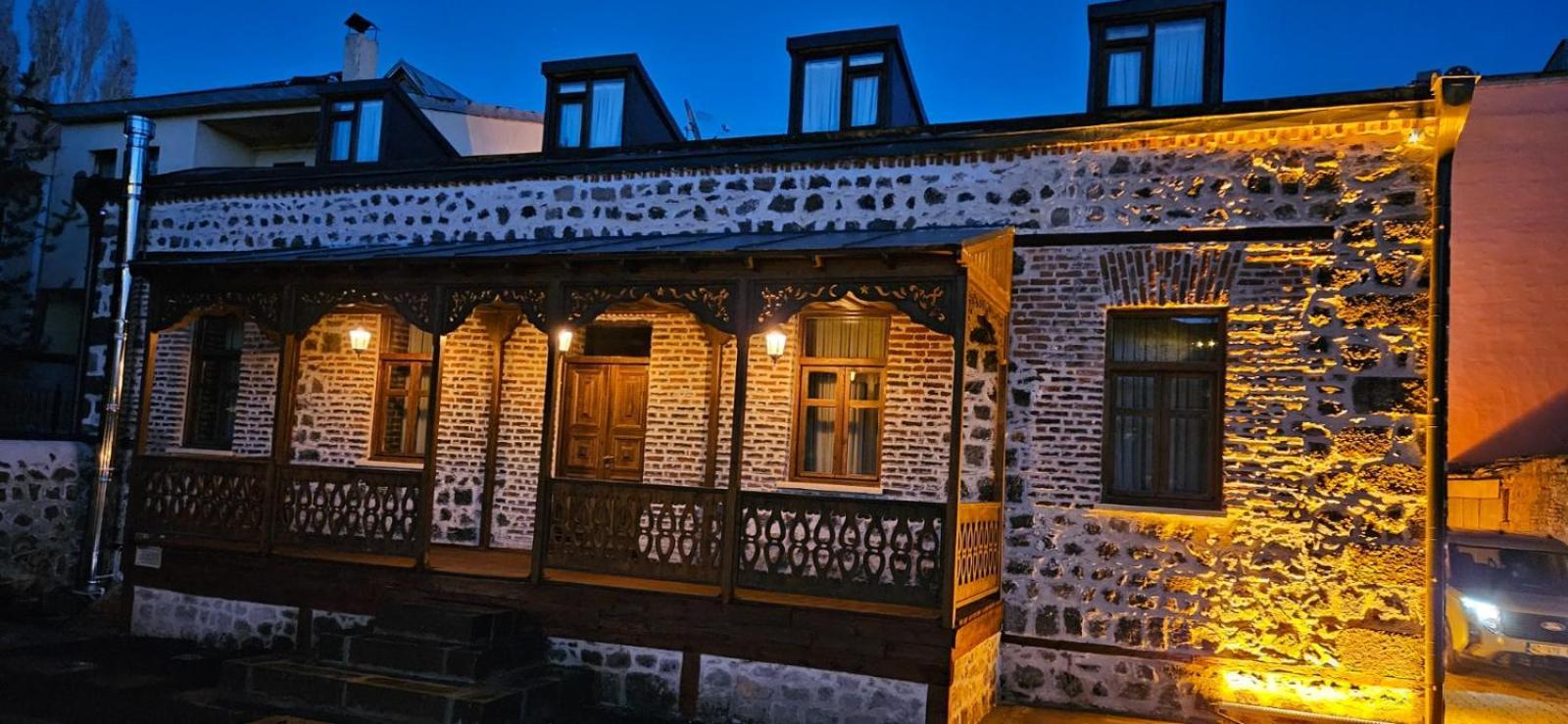 Mihman Konak Hotel Kars Exterior photo