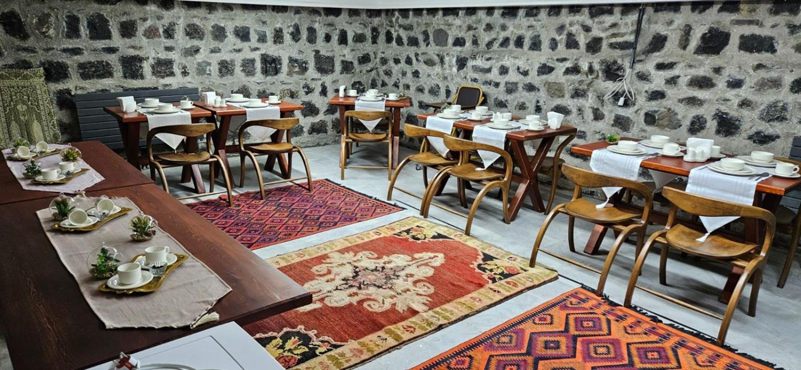 Mihman Konak Hotel Kars Exterior photo