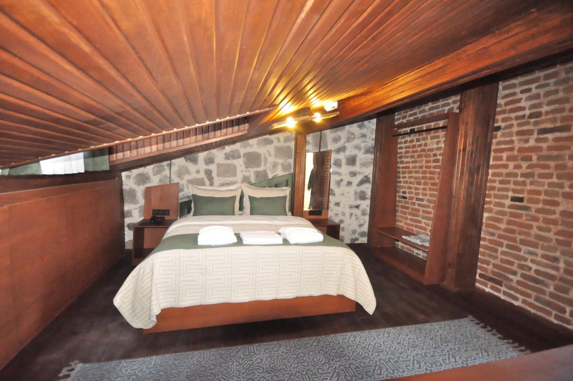 Mihman Konak Hotel Kars Exterior photo